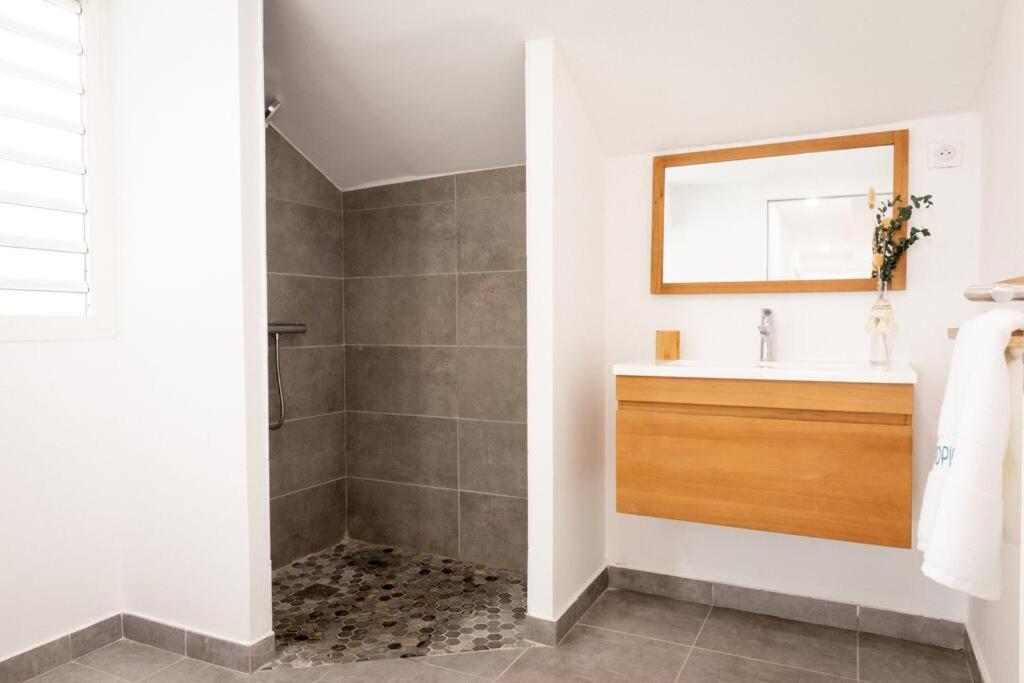 Ti Chill, Appartement 3 Pieces Neuf Front De Mer เลส์ อองซ์-ดิอาร์เลส ภายนอก รูปภาพ